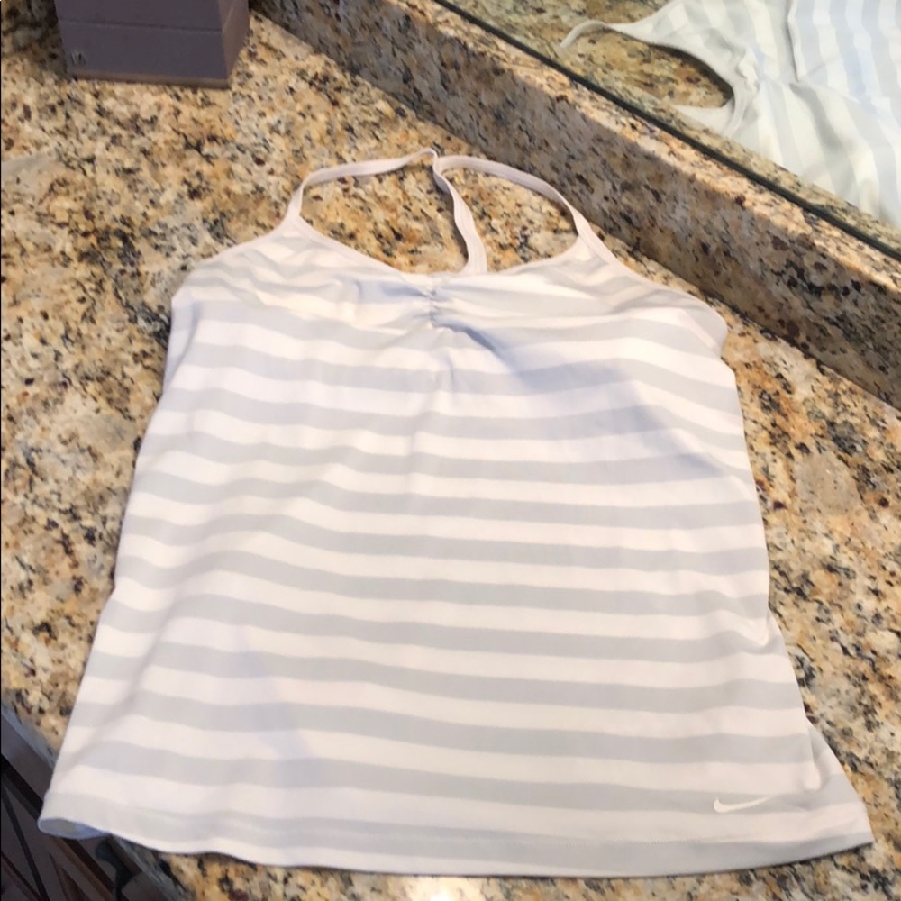 Nike workout top